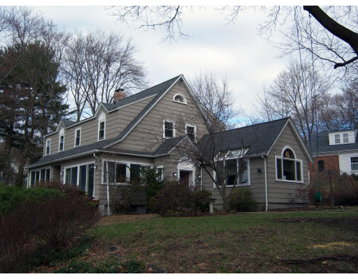 18 Chesterford Road Winchester, MA 01890 - Photo 2 of 28 Gallery Image 2