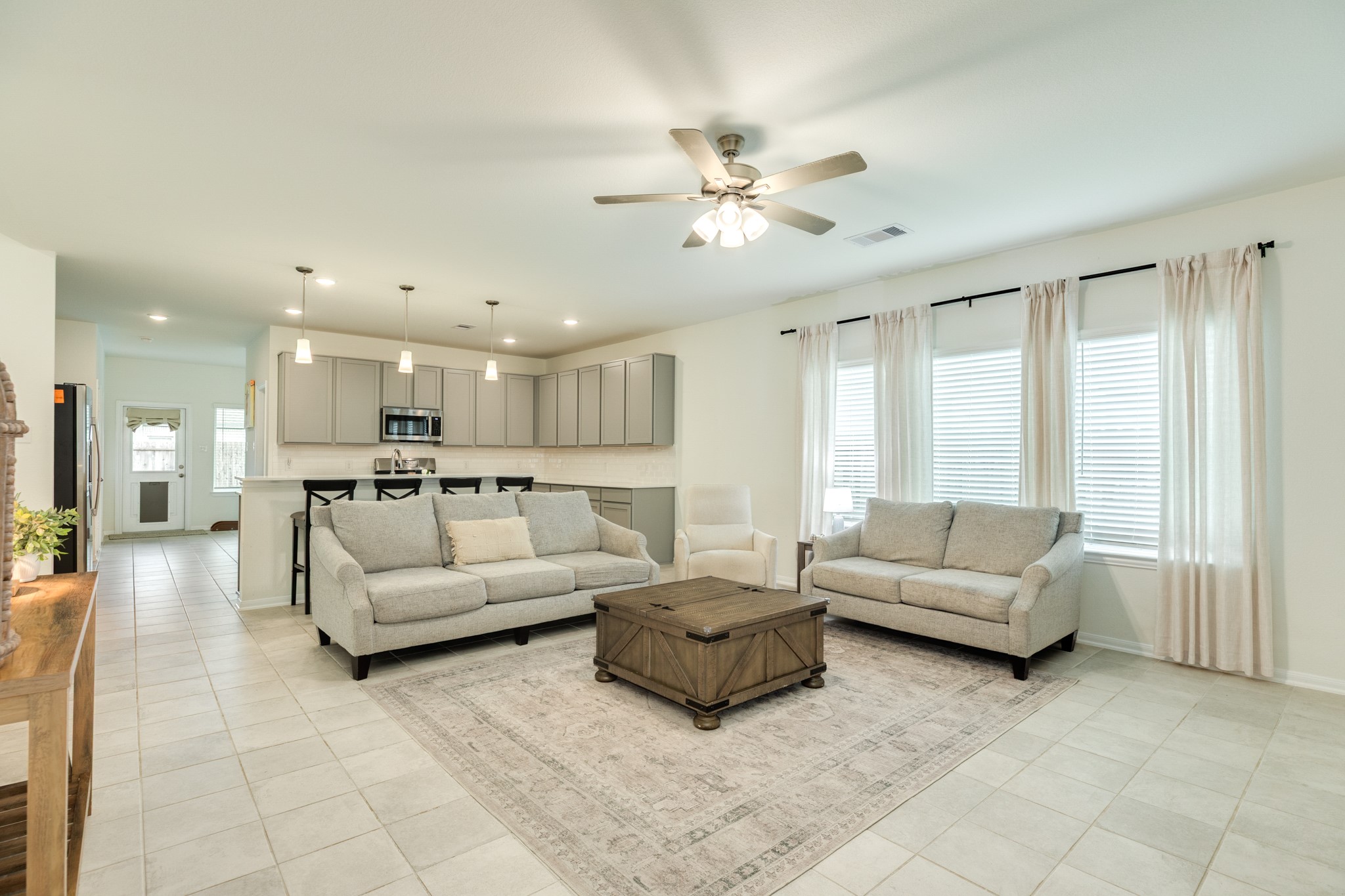 10514 Watershed Drive Rosharon, TX 77583 - Photo 7 of 28