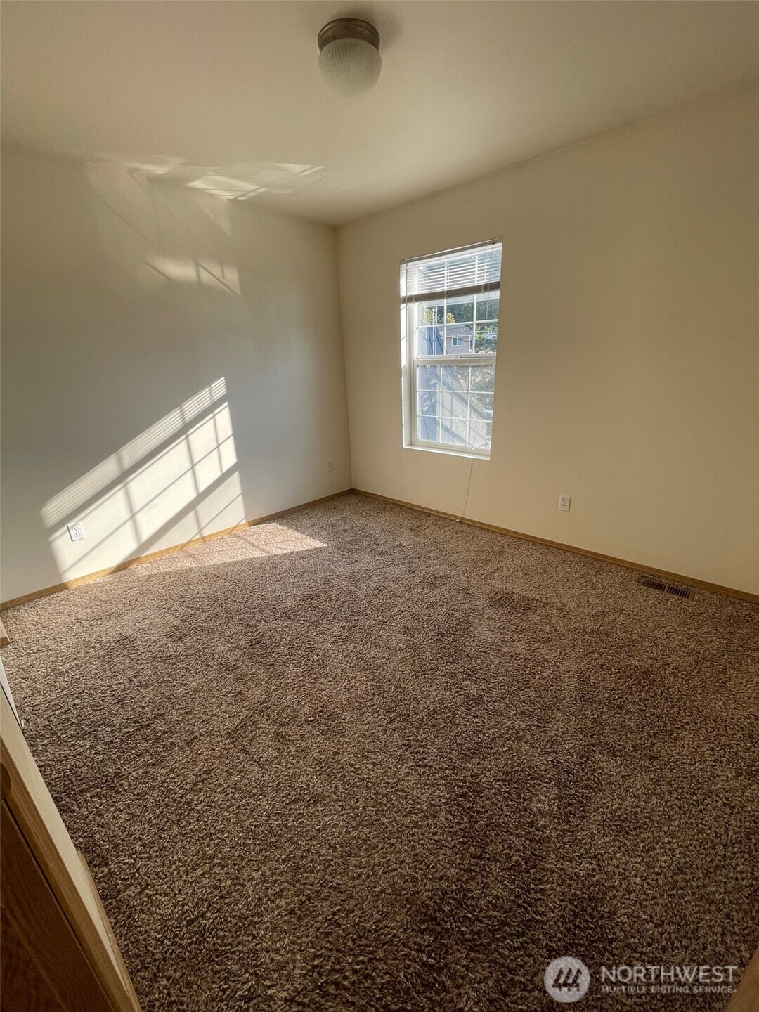 315 Willow Street Bremerton, WA 98310 - Photo 8 of 17