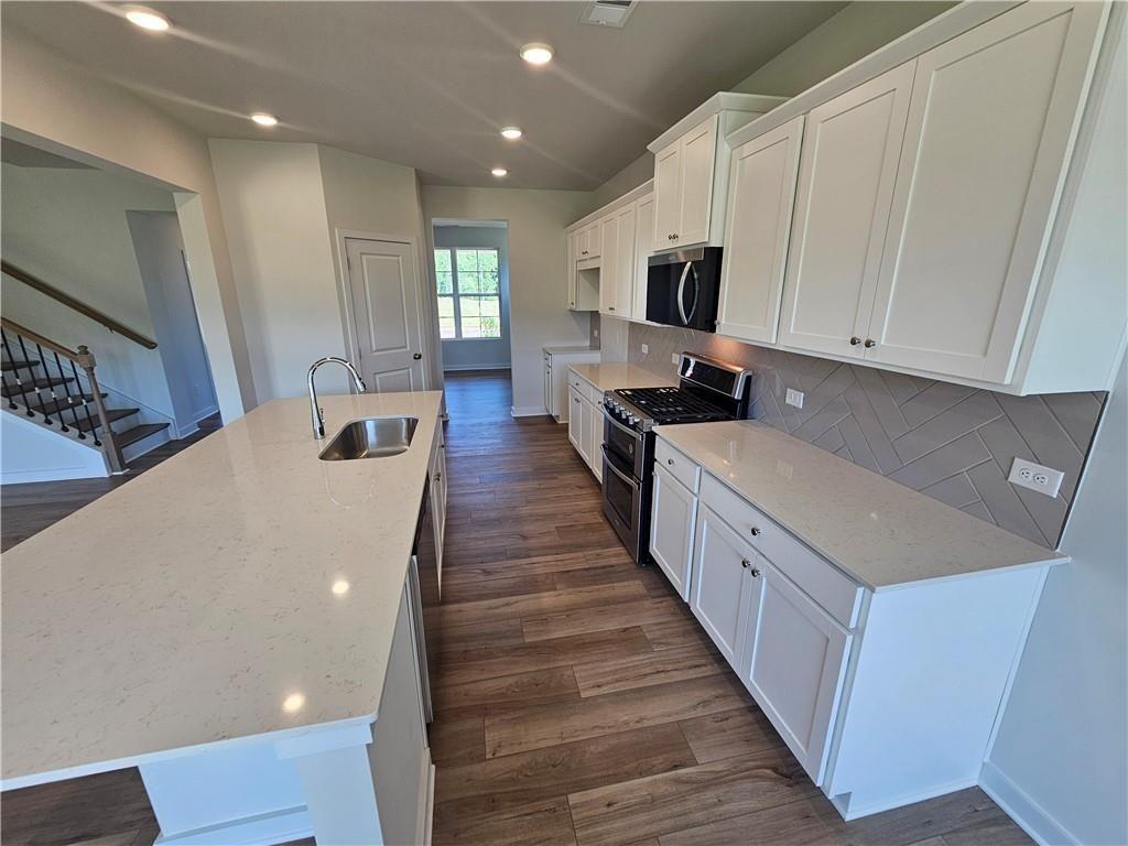 2722 Harbor Rdg Pass Gainesville, GA 30507 - Photo 6 of 12