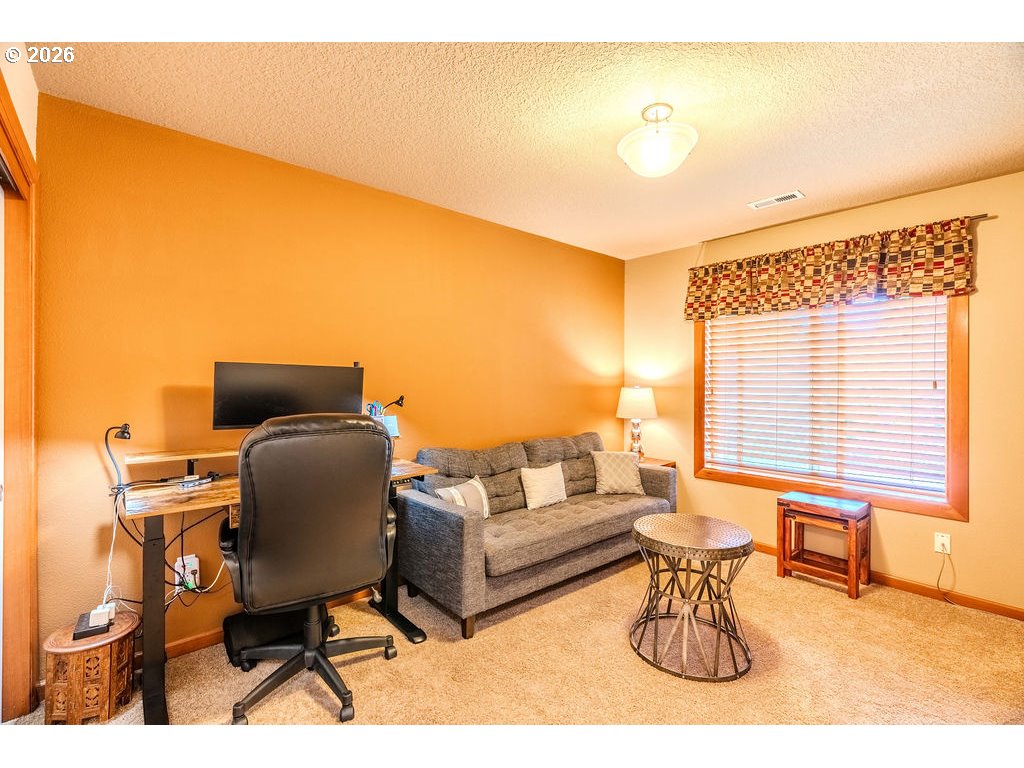 703 Southeast Anderson Lane Gresham, OR 97080 - Photo 28 of 33