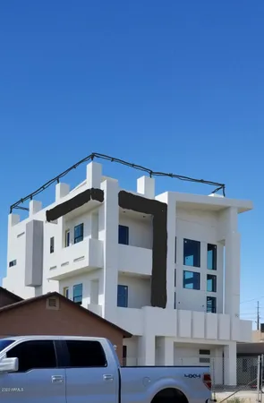 $1,590,000 | 1825 East Adams Street, Phoenix, AZ 85034