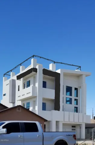 $1,590,000 | 1825 East Adams Street, Phoenix, AZ 85034