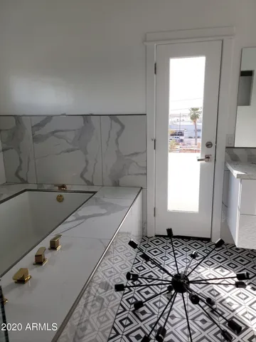 $1,590,000 | 1825 East Adams Street, Phoenix, AZ 85034