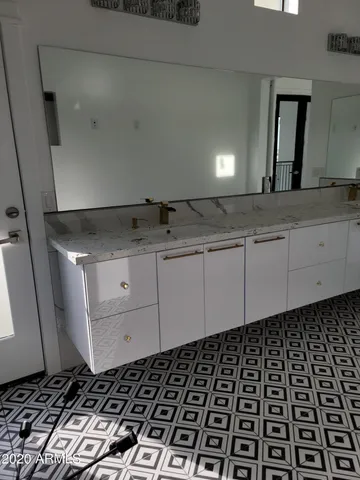 $1,590,000 | 1825 East Adams Street, Phoenix, AZ 85034