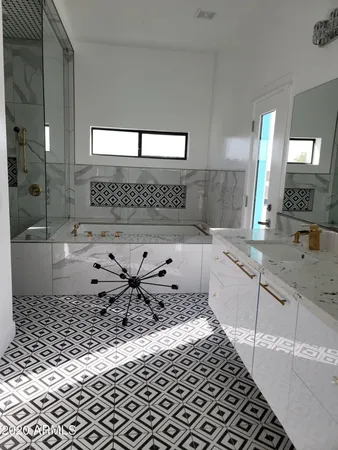 $1,590,000 | 1825 East Adams Street, Phoenix, AZ 85034