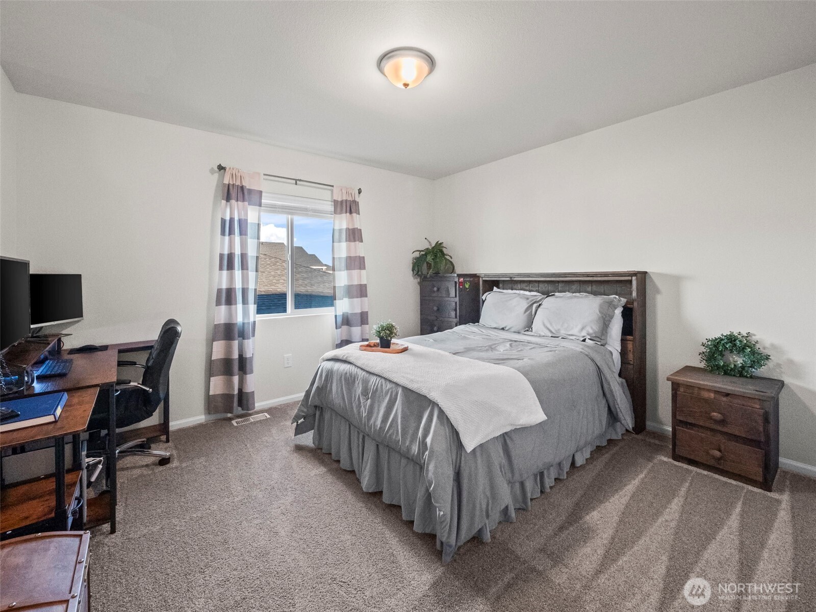 1155 Panoramic Loop Bremerton, WA 98312 - Photo 23 of 35