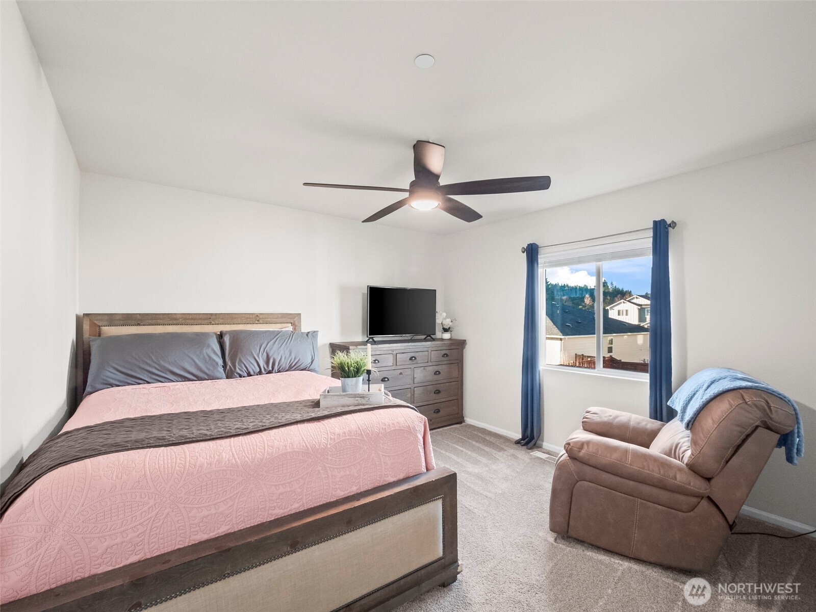 1155 Panoramic Loop Bremerton, WA 98312 - Photo 26 of 35