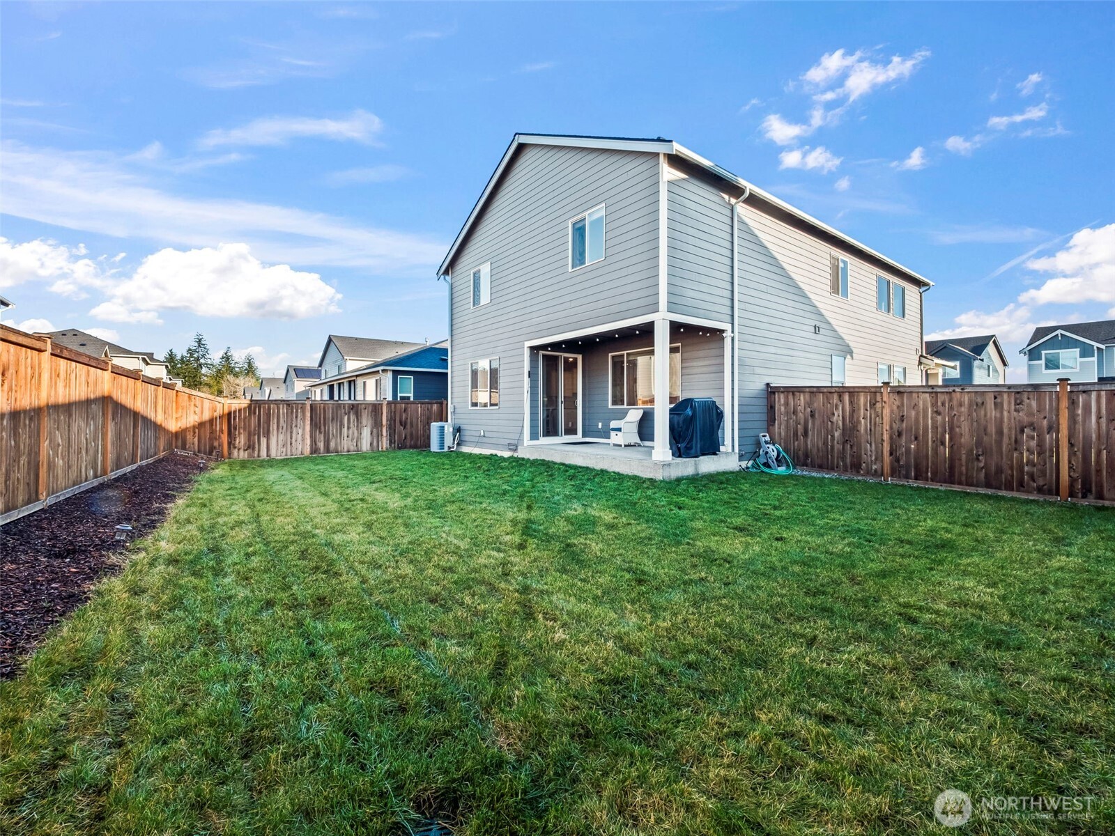 1155 Panoramic Loop Bremerton, WA 98312 - Photo 27 of 35