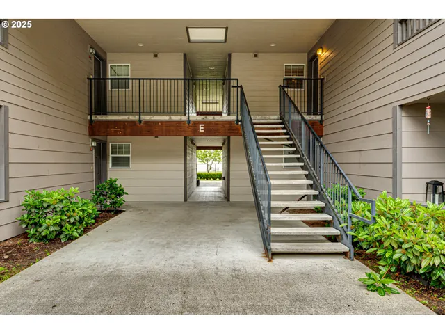 $289,000 | 14019 Northeast 20th Avenue, Unit E44, Vancouver, WA 98686