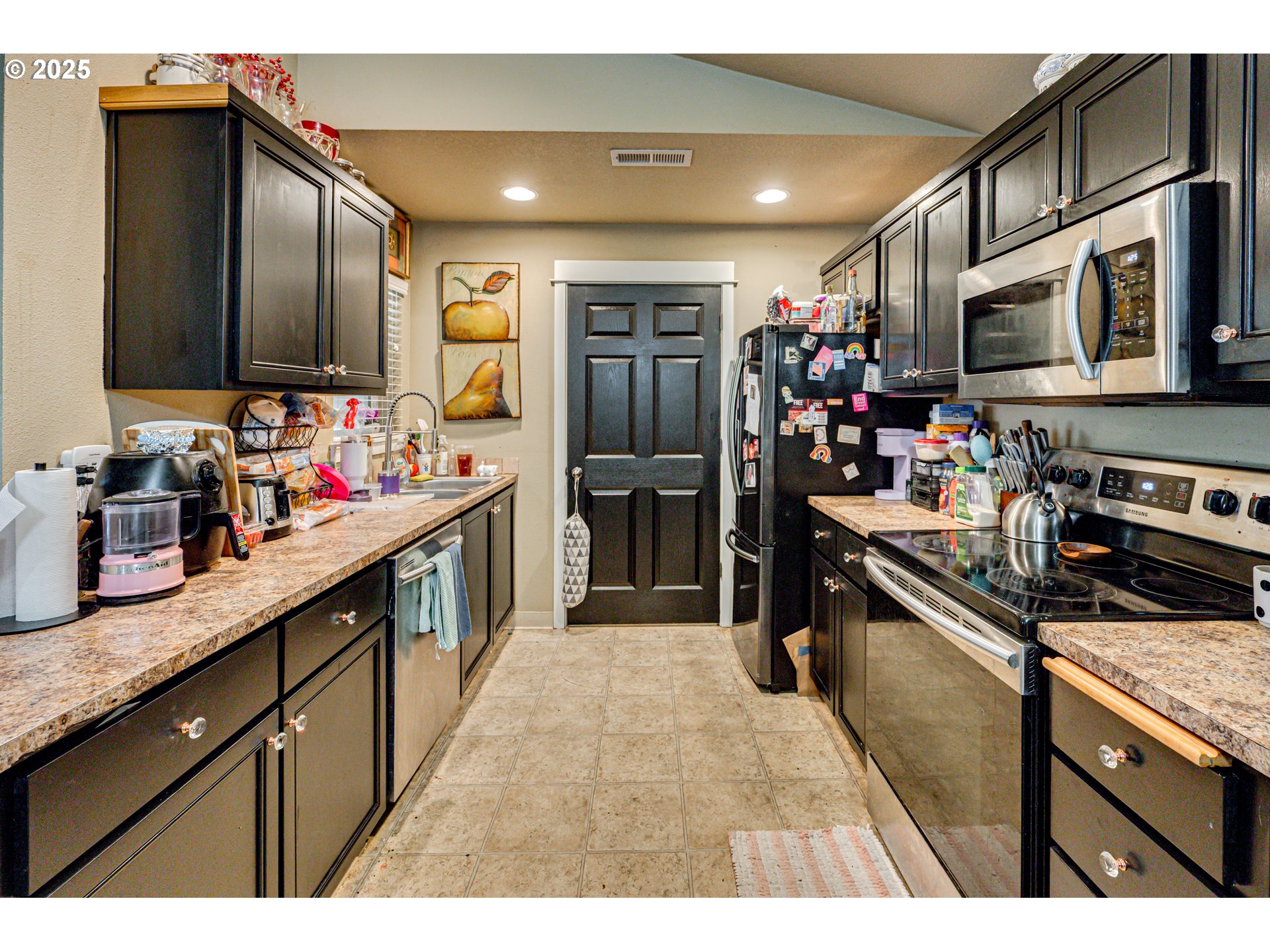 14019 Northeast 20th Avenue, Unit E44 Vancouver, WA 98686 - Photo 3 of 19