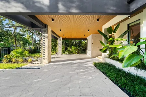 $4,150,000 | 8625 Northeast 10th Avenue, Miami, FL 33138