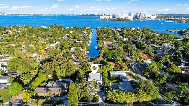 $3,999,000 | 8625 Northeast 10th Avenue, Miami, FL 33138