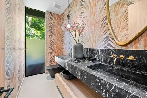 $4,150,000 | 8625 Northeast 10th Avenue, Miami, FL 33138