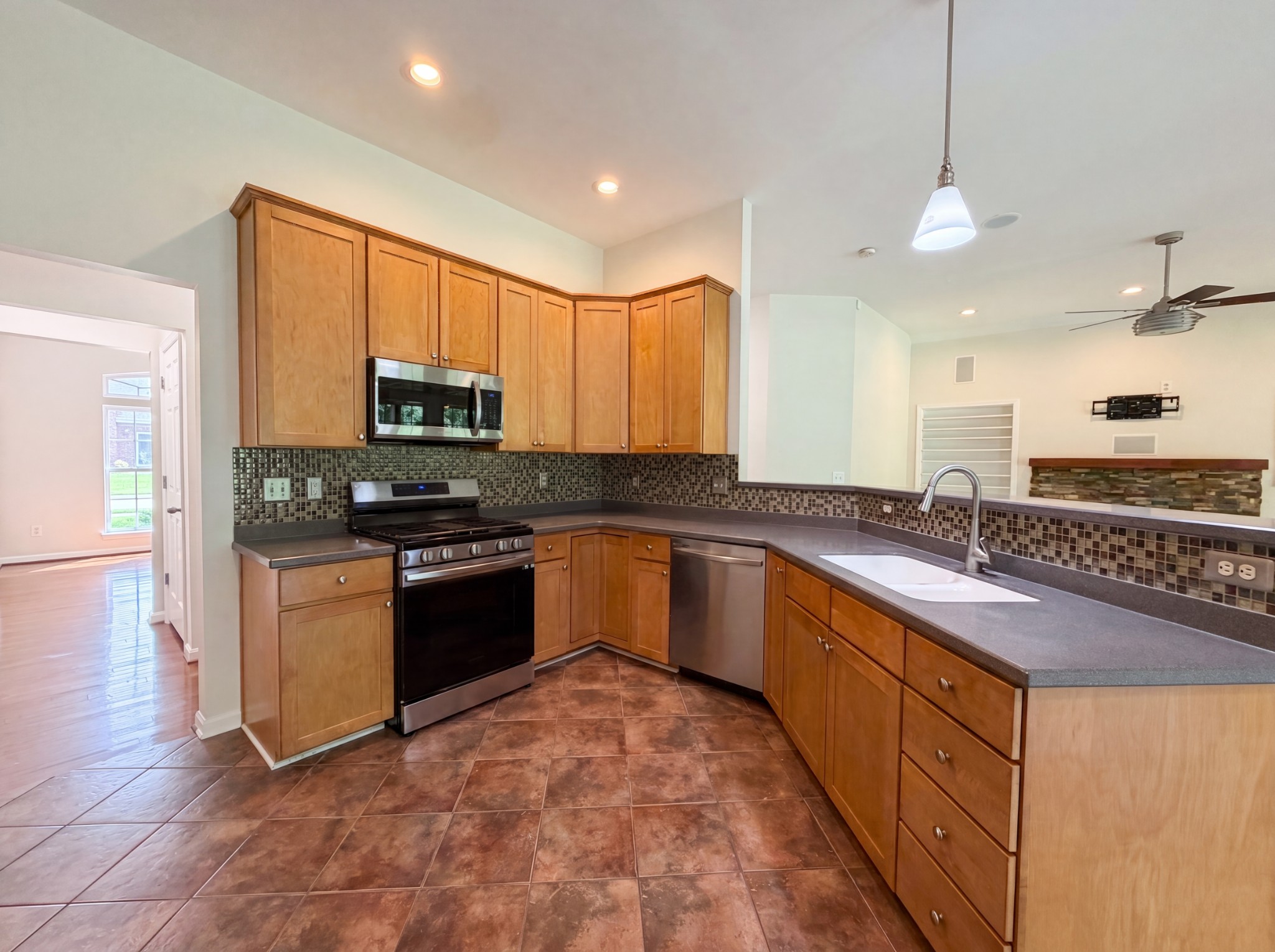 1027 Countess Lane Spring Hill, TN 37174 - Photo 2 of 31