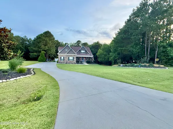 $874,900 | 135 Otway Burns Drive, Swansboro, NC 28584