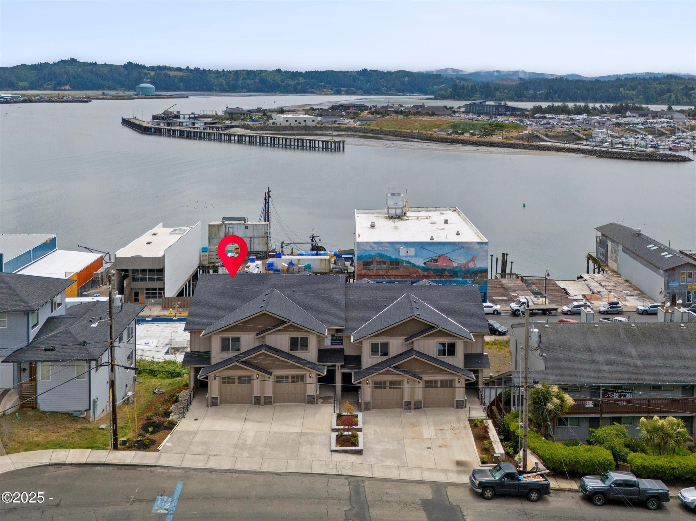 811 Southwest 13th Street, Unit 4 Newport, OR 97365 - Photo 2 of 50 01-DJI_20250618114455_0144_D_DJI copy1 c