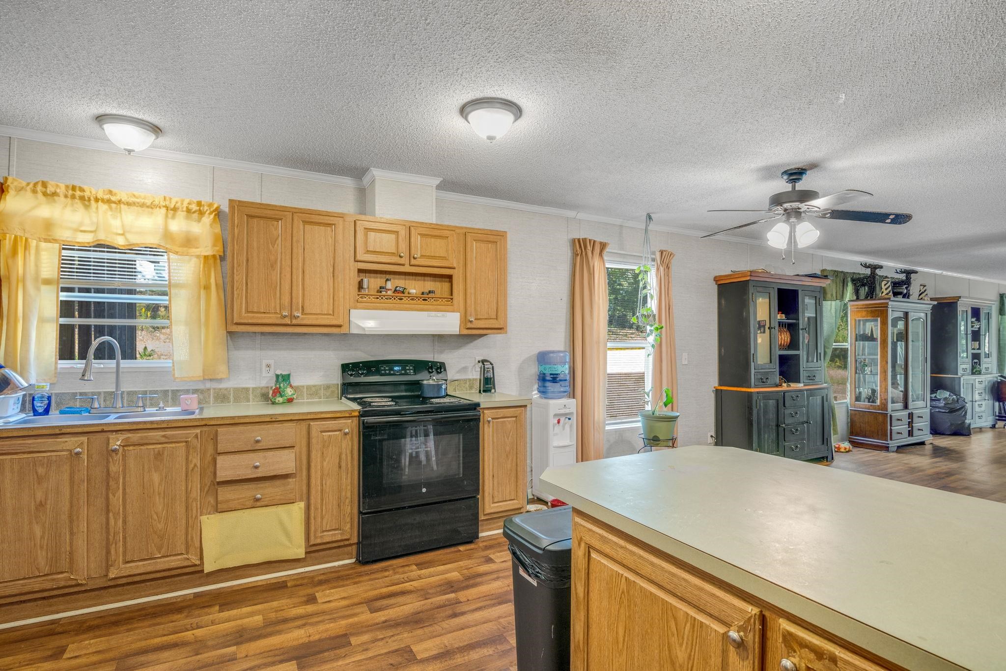 4734 Georgia Road Gray Court, SC 29645 - Photo 10 of 36