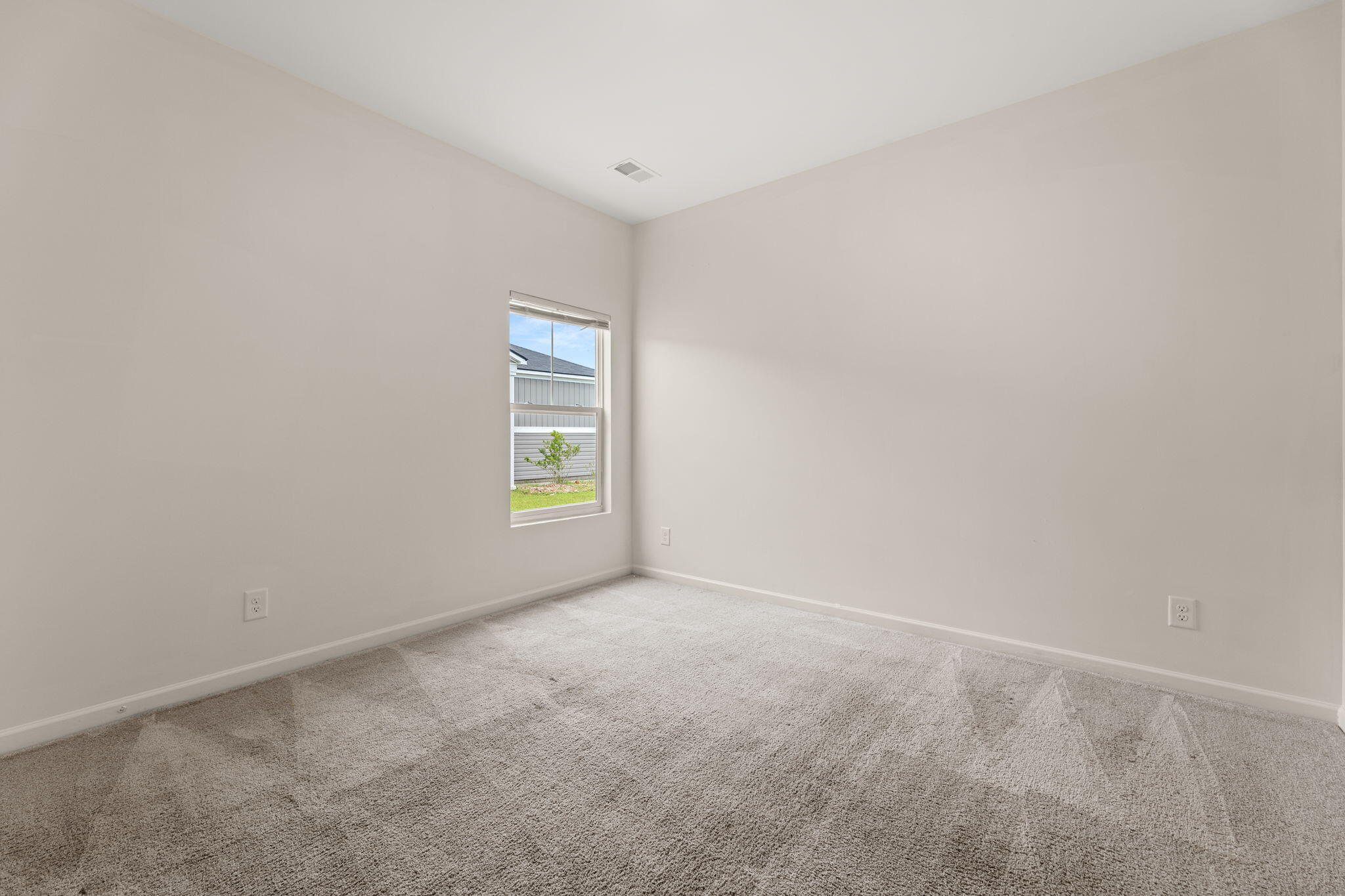 504 Spanish Wells Road Summerville, SC 29486 - Photo 19 of 44 19-web-or-mls-Interior-15