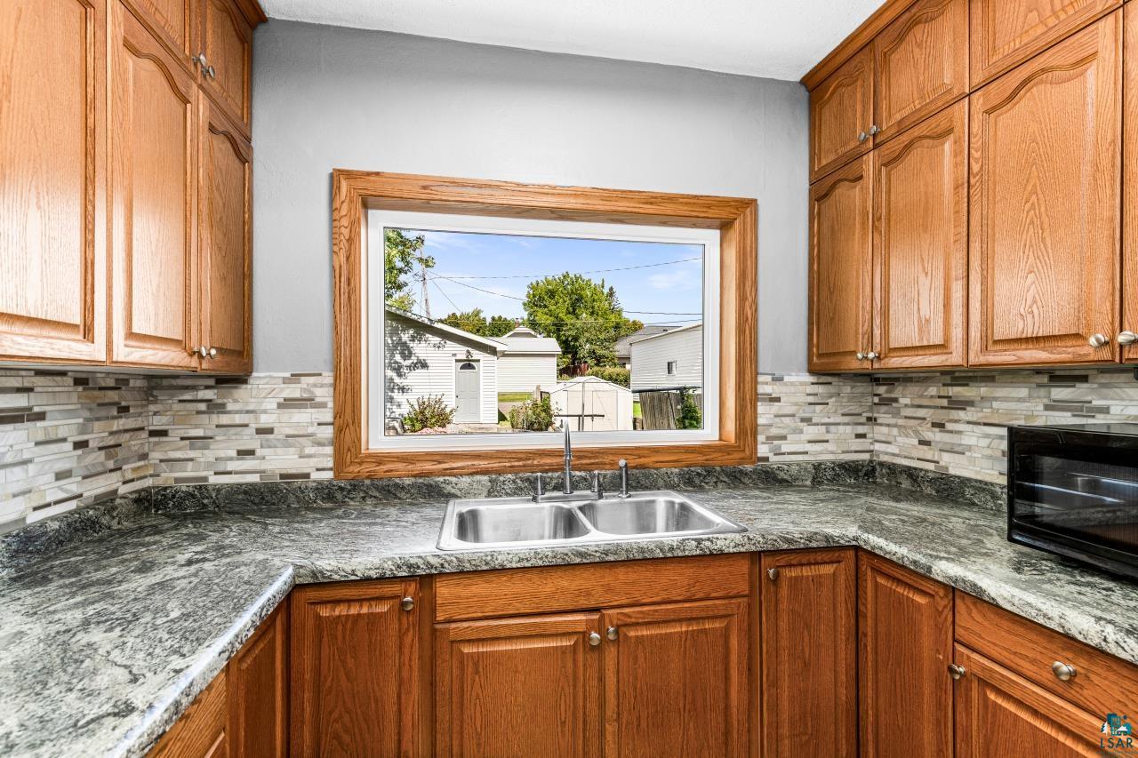 211 4th Street Proctor, MN 55810 - Photo 10 of 41 Gallery Image 10