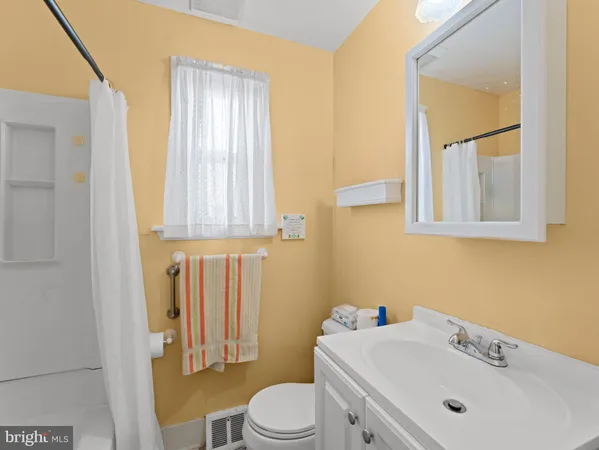 $530,000 | 222 Bradley Avenue, Haddonfield, NJ 08033