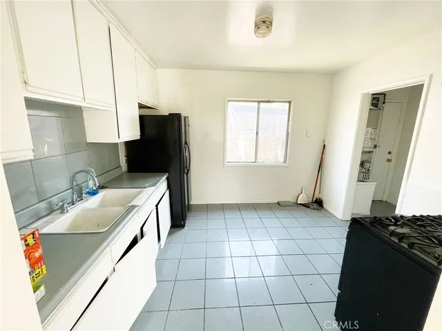 $980,000 | 1330 South Reservoir Street, Pomona, CA 91766