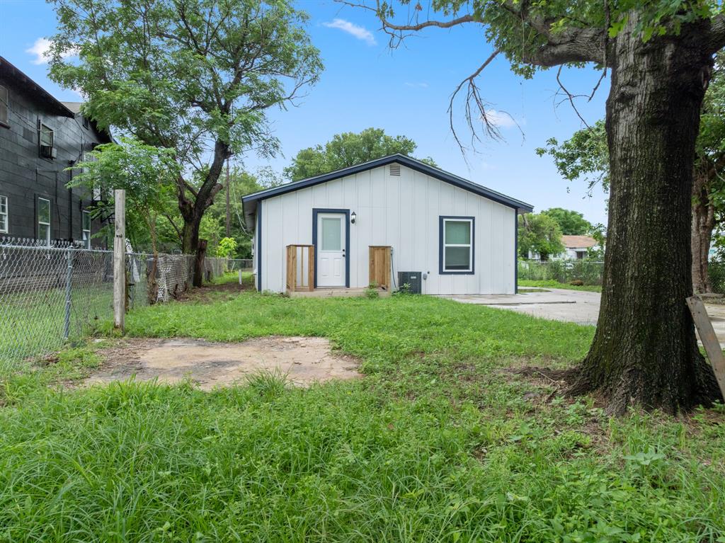 1210 Southey Street Waco, TX 76704 - Photo 28 of 29 a view of backyard of house with green space