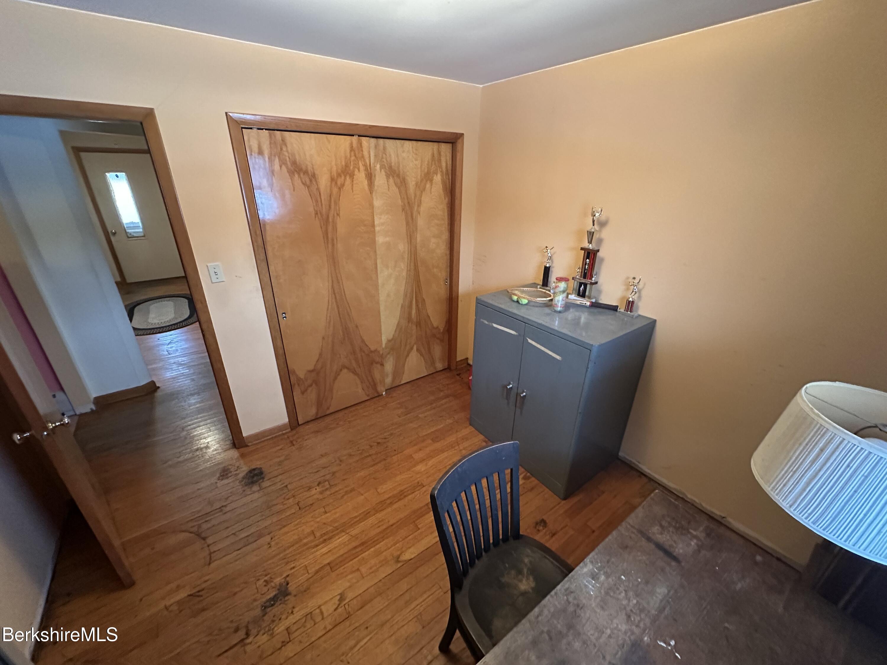 4283 Ccrt 9 Extension New Lebanon, NY 12125 - Photo 25 of 39 Gary front bedroom