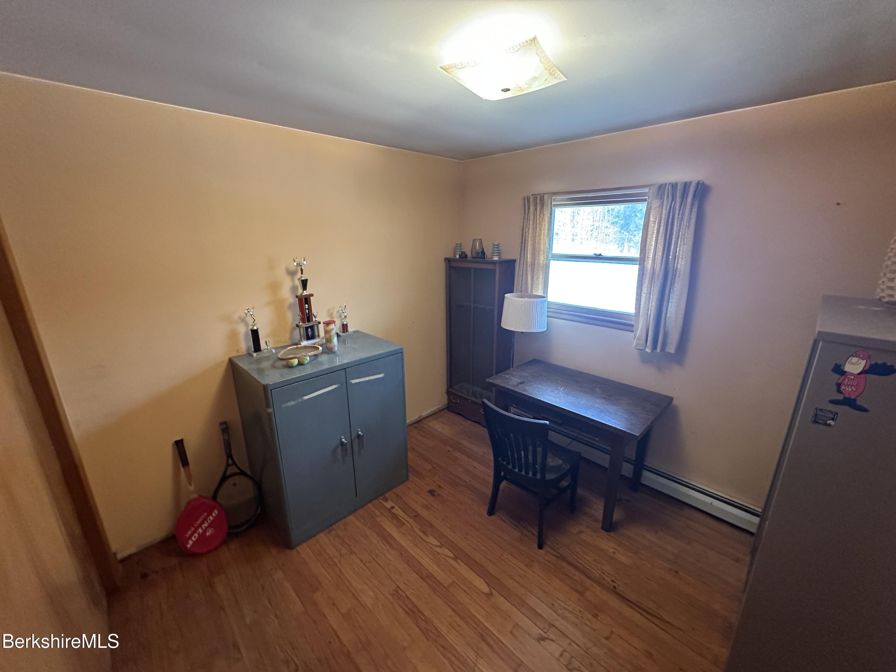 4283 Ccrt 9 Extension New Lebanon, NY 12125 - Photo 26 of 39 Gary bedroom front