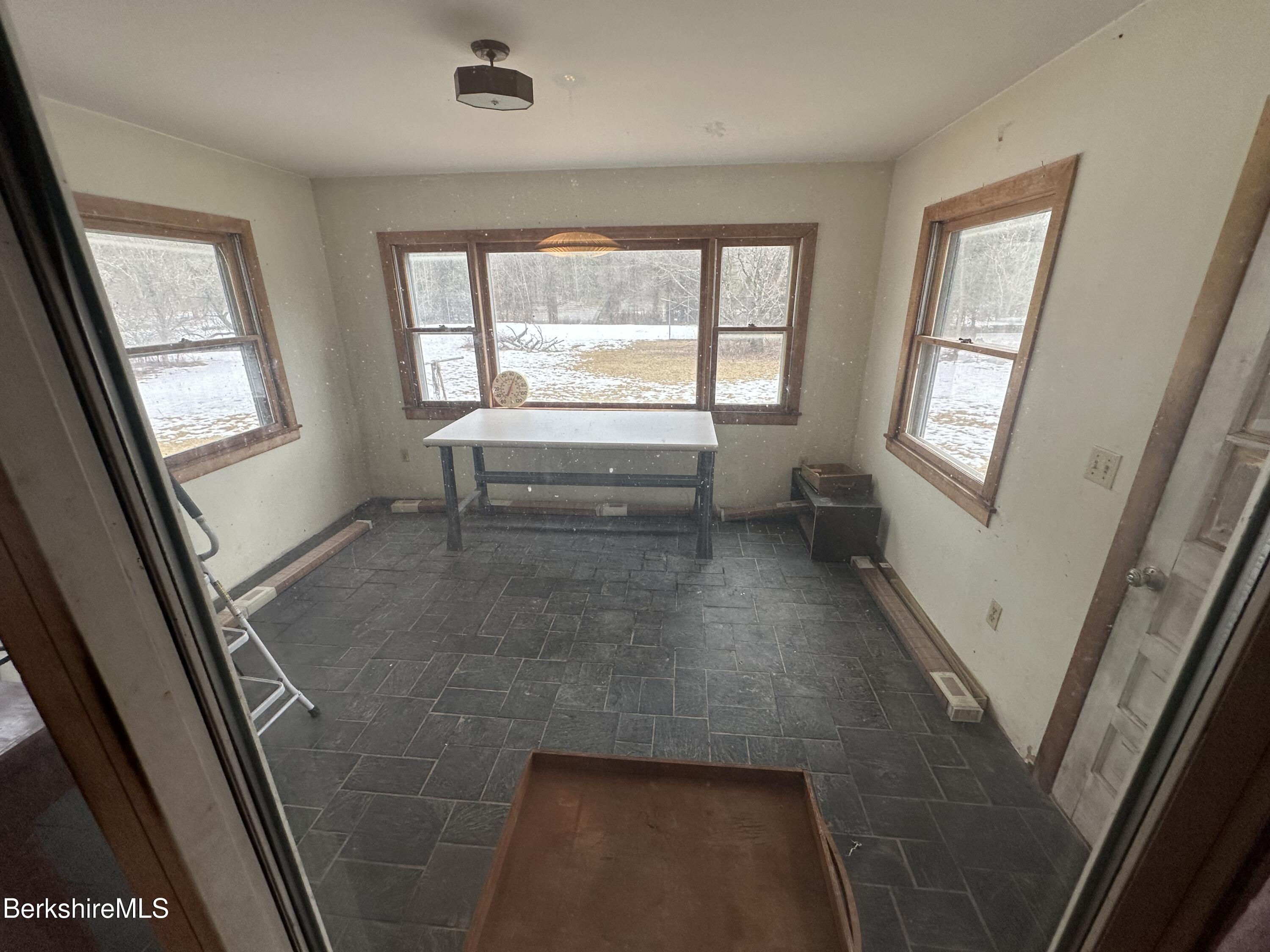 4283 Ccrt 9 Extension New Lebanon, NY 12125 - Photo 27 of 39 Gary 3 season room 2