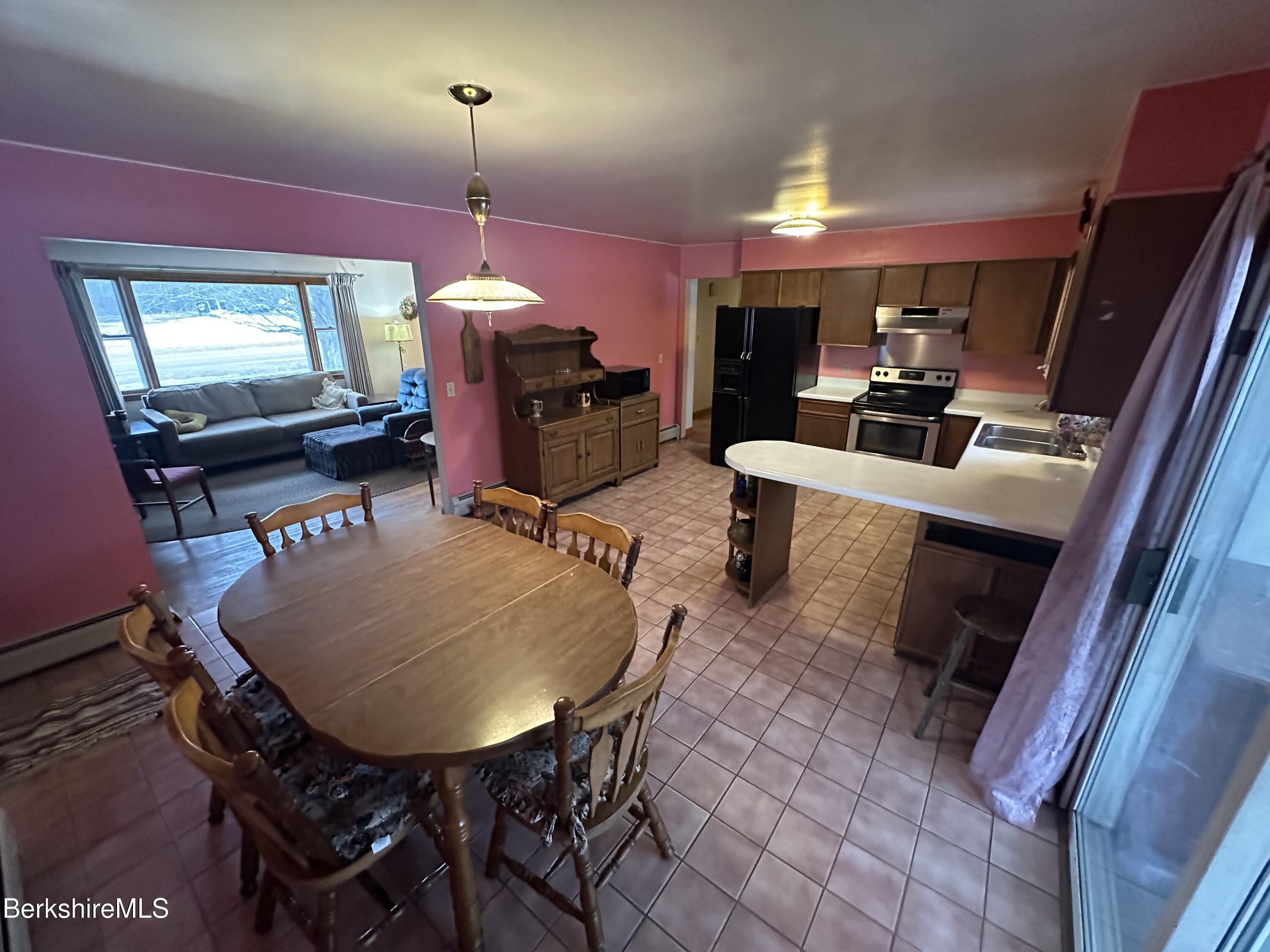 4283 Ccrt 9 Extension New Lebanon, NY 12125 - Photo 10 of 39 Gary kitchen dinette living