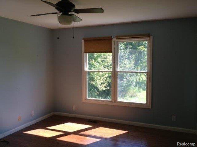 6590 Preston Road Howell, MI 48855 - Photo 6 of 10 IMG_3116 (Small).JPG