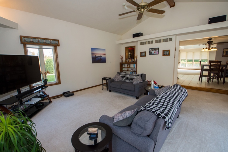 12679 Pleasant Grove Road Syracuse, IN 46567 - Photo 19 of 27 Gallery Image 19