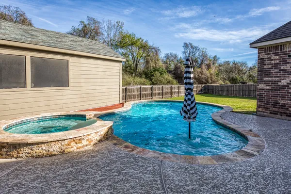 $495,500 | 1827 Basin Trail, Brenham, TX 77833