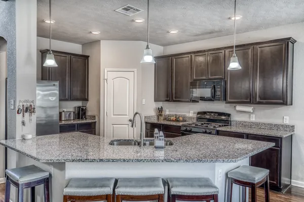 $495,500 | 1827 Basin Trail, Brenham, TX 77833