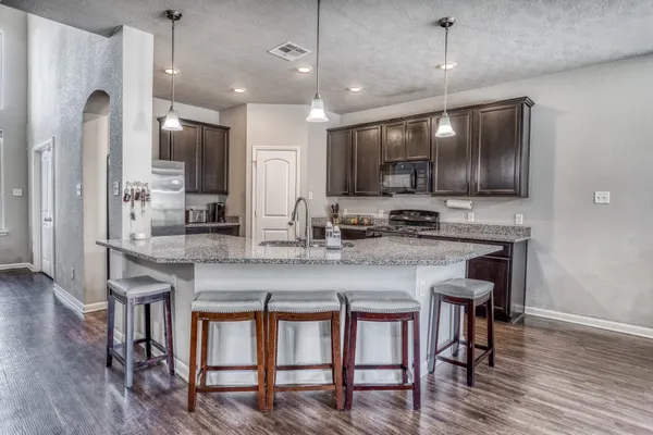 $495,500 | 1827 Basin Trail, Brenham, TX 77833