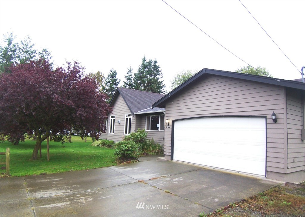 801 Nooksack Road Nooksack, WA 98276 - Photo 1 of 1