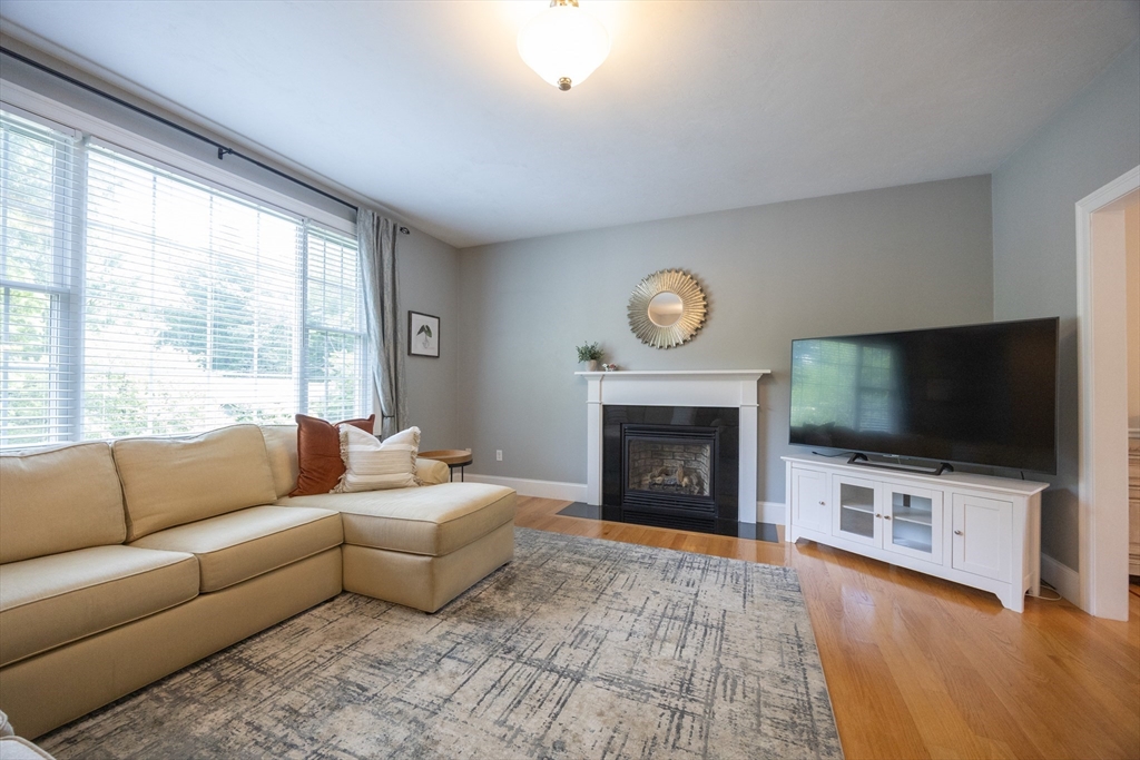 12 Windsor Drive Ashland, MA 01721 - Photo 11 of 37