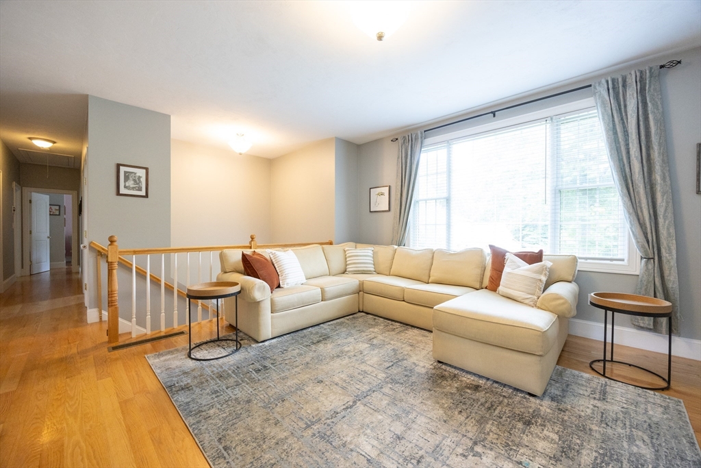 12 Windsor Drive Ashland, MA 01721 - Photo 13 of 37