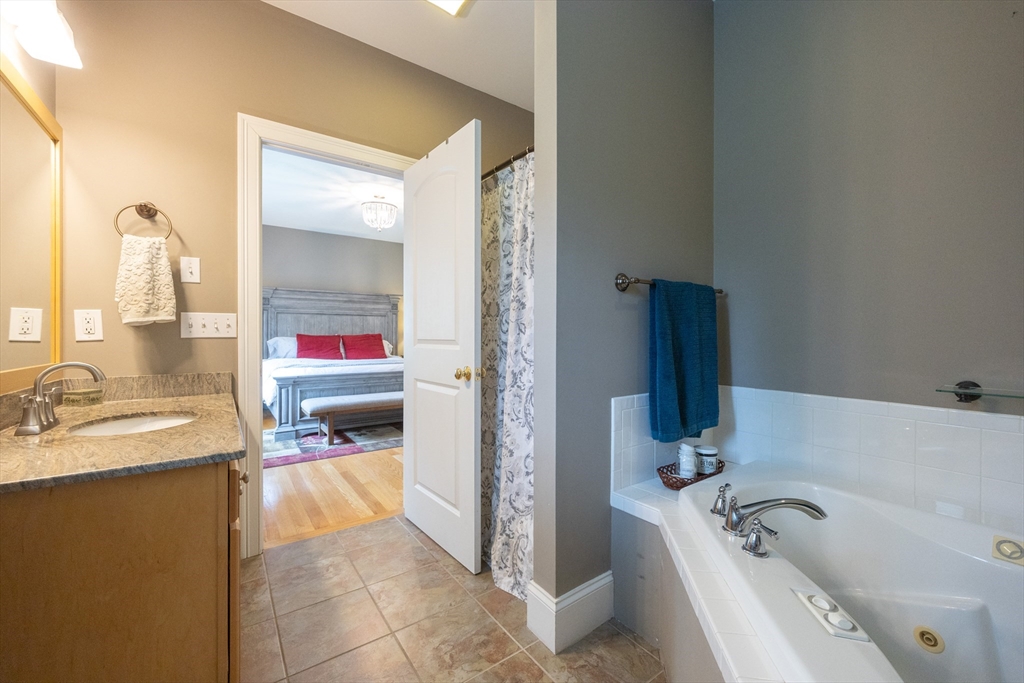 12 Windsor Drive Ashland, MA 01721 - Photo 18 of 37