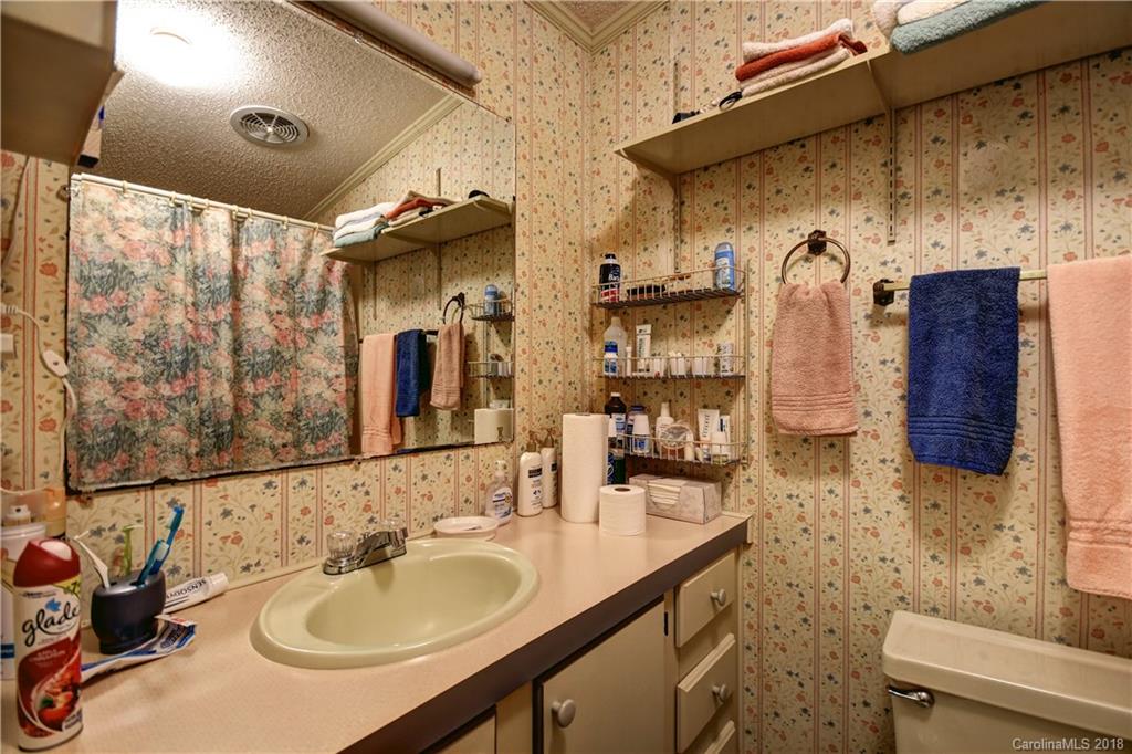 35 Foothills Road, Unit 35 Maggie Valley, NC 28751 - Photo 13 of 15 Gallery Image 13