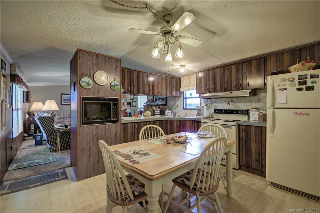 35 Foothills Road, Unit 35 Maggie Valley, NC 28751 - Photo 8 of 15 Gallery Image 8