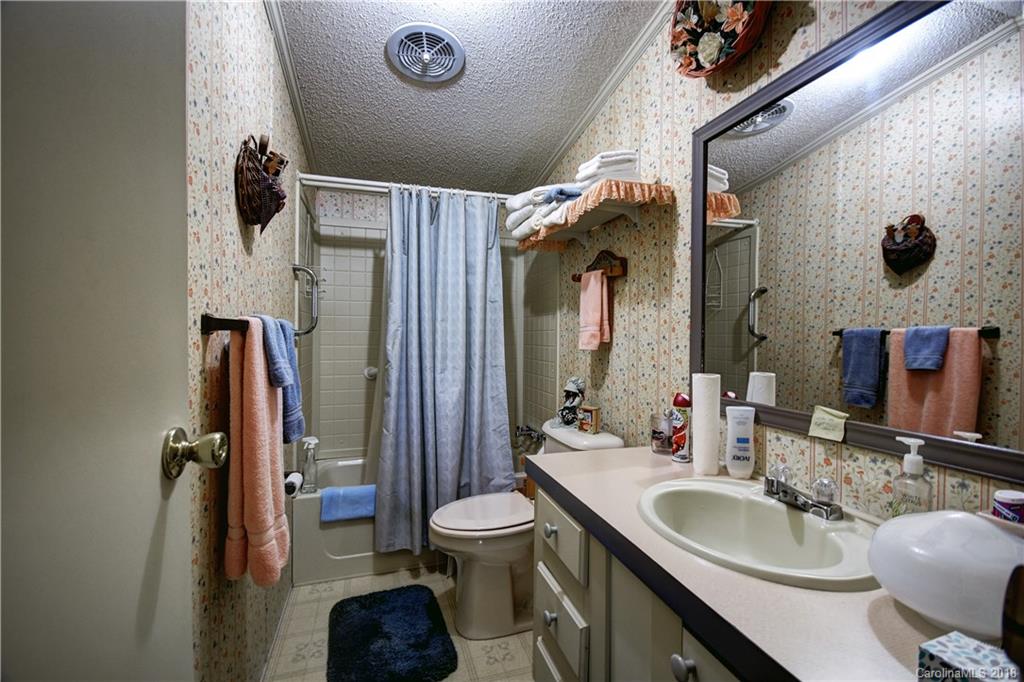35 Foothills Road, Unit 35 Maggie Valley, NC 28751 - Photo 10 of 15 Gallery Image 10