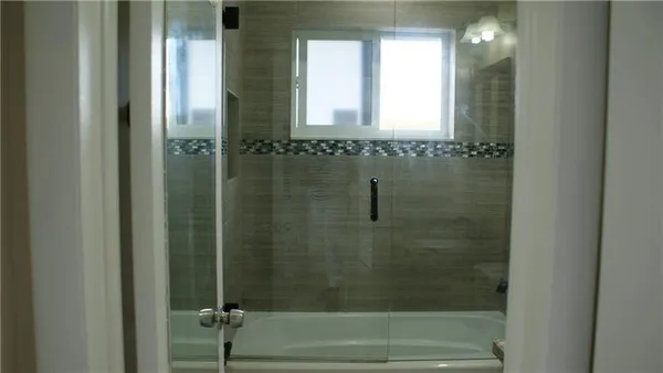 a bathroom with a bathtub