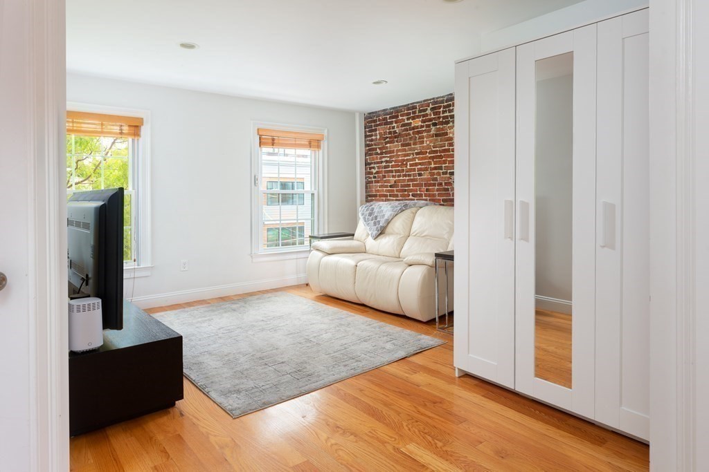 305 Sumner Street, Unit 3 Boston, MA 02128 - Photo 4 of 11