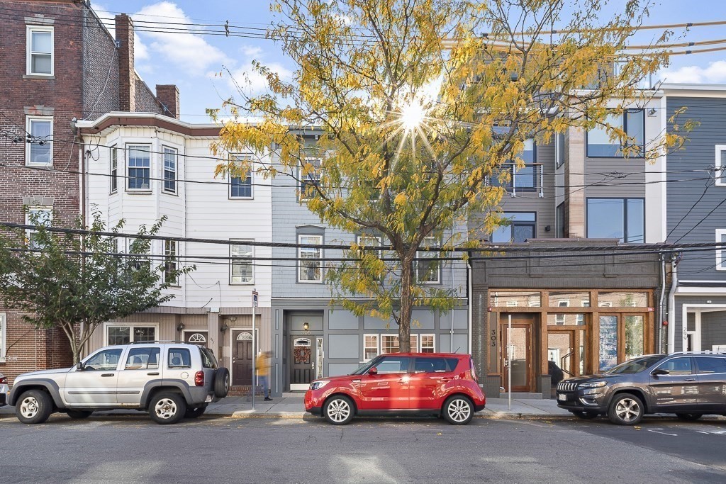 305 Sumner Street, Unit 3 Boston, MA 02128 - Photo 10 of 11