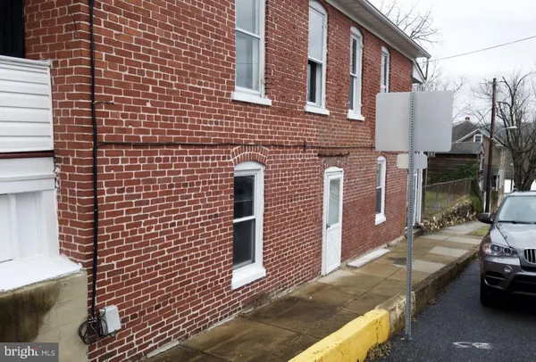 $1,200 | 540 Brunswick Street, Unit B, Brunswick, MD 21716
