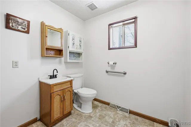 $269,900 | 59 West Drullard Avenue, Lancaster, NY 14086