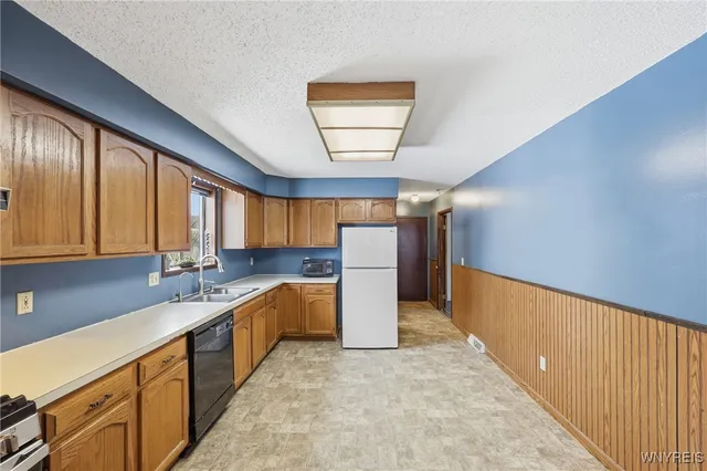 $269,900 | 59 West Drullard Avenue, Lancaster, NY 14086