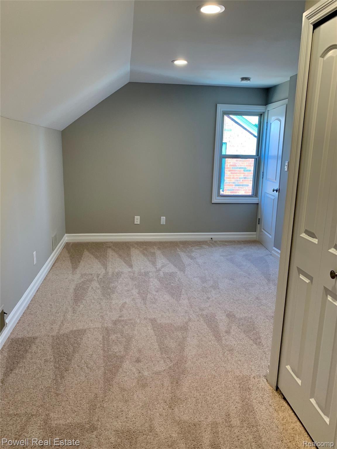 465 Kerby Road Grosse Pointe, MI 48236 - Photo 30 of 60 35C7CED3-7D23-42F1-BC32-28EBB1616DE2.jpeg